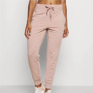 Athleta Balance Jogger Sweatpants Lounge Pants Mocha Latte Plush Nirvana Size XS